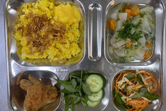 Cánh gà chiên trong bữa ăn trưa khiến nhiều người ngộ độc ở Trường ISchool Nha Trang có nhiều vi khuẩn